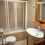 Hotel Elena