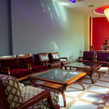 Elena Hotel 2*