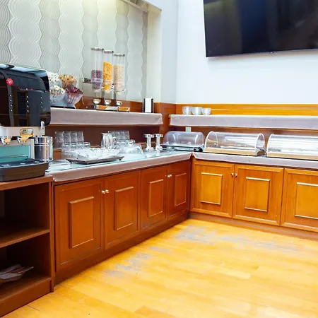 Elena 2* קוזאני