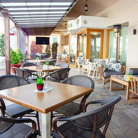 Hotel Elena