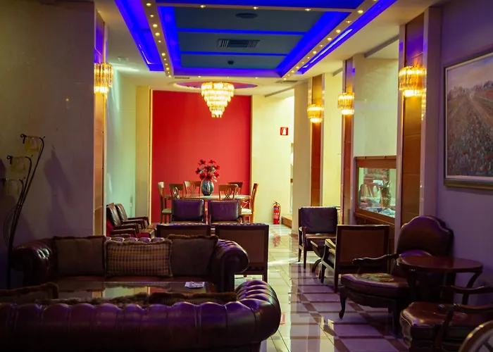 Elena Hotel 2*